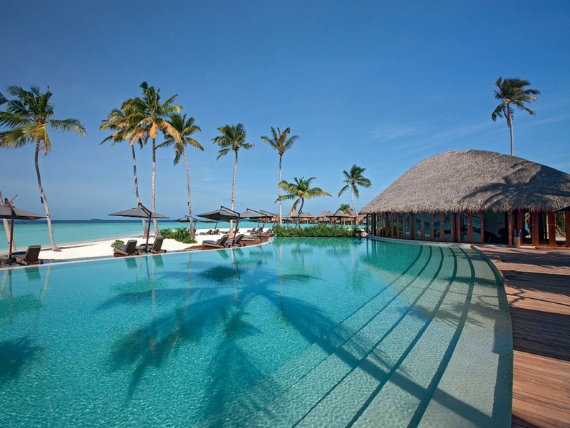 Constance-Halaveli-Maldives-Resort-08-800x600